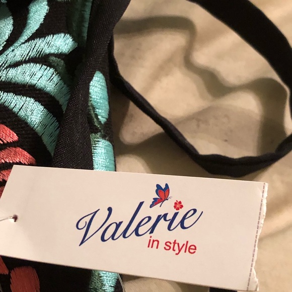 👛 Valerie in style embroidered purse - Picture 3 of 5